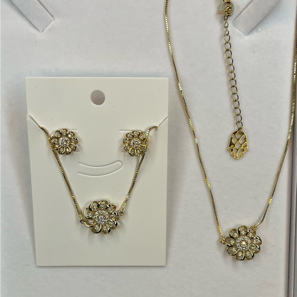 ✨ Elegant 14k-Plated Necklace, Earrings & Bracelet Set ✨